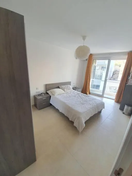Prime Area 1 Bed Apt St Julians Saint Julian's